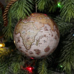 42201_Ornament_C_world_globe_replogle_Christmas